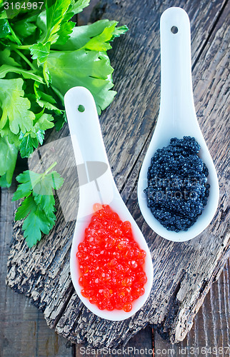 Image of red and black caviar