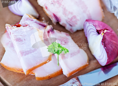 Image of lard and onion