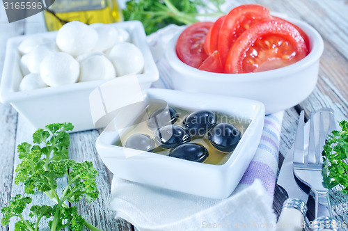 Image of ingredients for salad