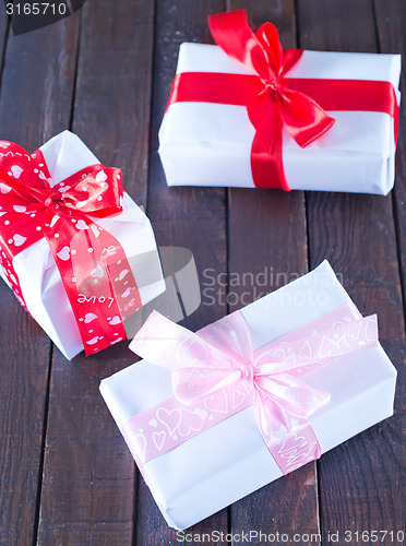 Image of boxes for present