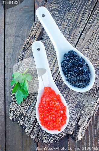 Image of red and black caviar