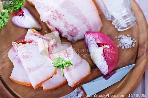 Image of lard and onion