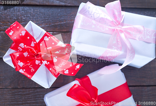 Image of boxes for present