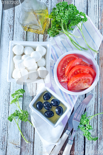 Image of ingredients for salad