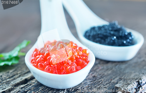 Image of red and black caviar