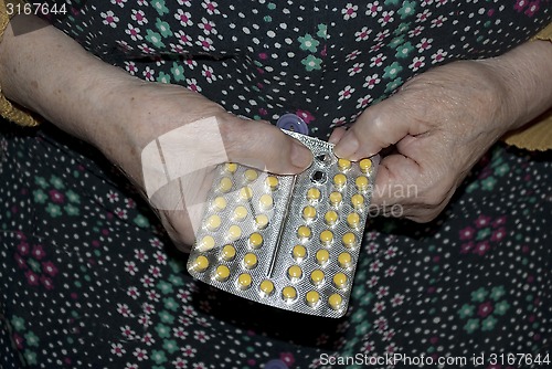 Image of elderly woman's hands