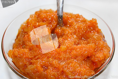 Image of squash paste in a plate with the fork