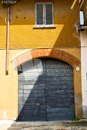 Image of brown    italy  lombardy       in  the milano old    closed bric