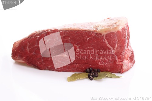 Image of Fresh beef with bay leaves