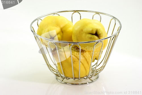 Image of Quinces in Basket