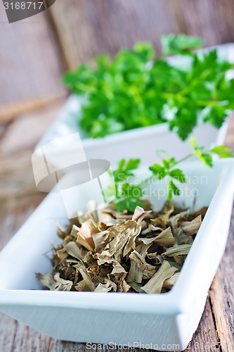 Image of dry parsley