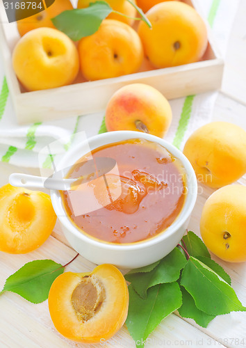 Image of apricot jam