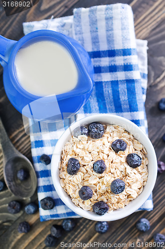 Image of oat flakes with blueberry
