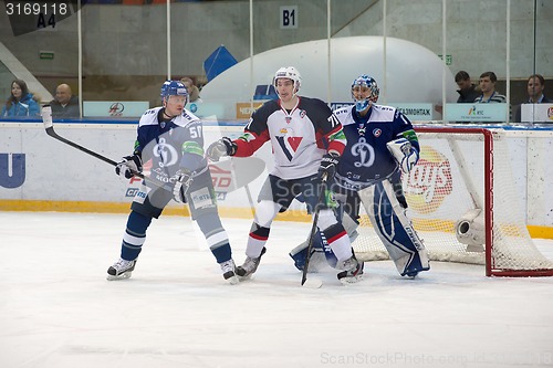 Image of Dinamo gate under attack