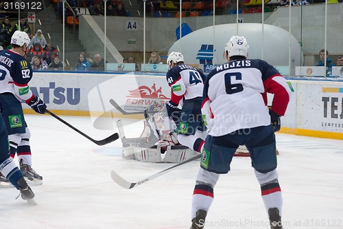 Image of Slovan gate under atack