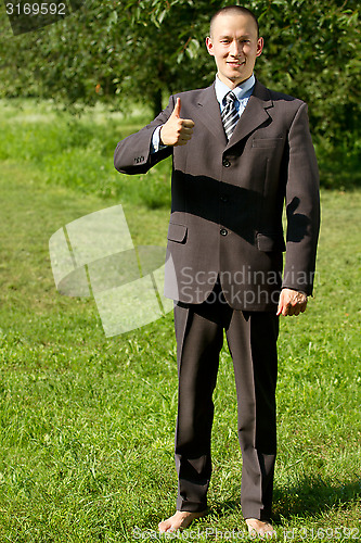 Image of Man working outdoors as a freelancer