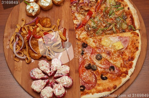 Image of pizza and sushi f