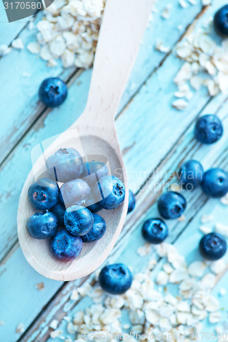 Image of oat flakes and blueberry