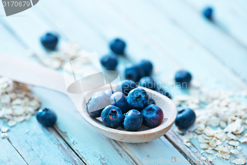 Image of oat flakes and blueberry
