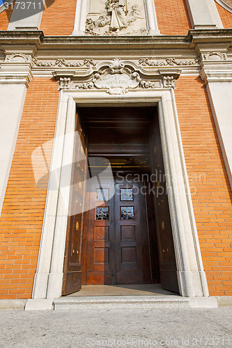 Image of door   in italy  lombardy   column     wild angle