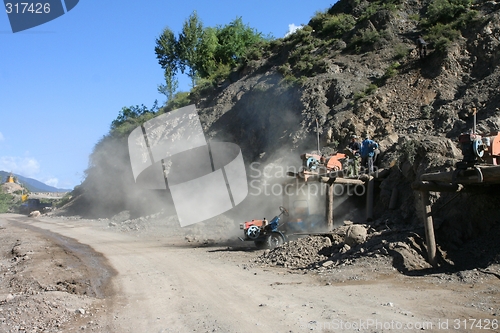 Image of Small chinese quarry