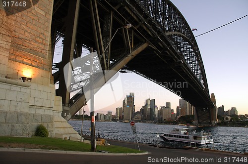 Image of harbour bridge