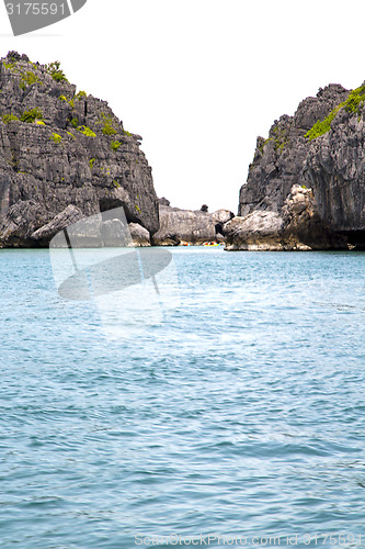 Image of   blue lagoon  in thailand kho phangan     a  water   south chin