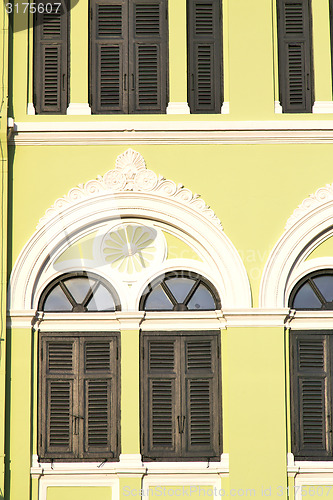 Image of window    gold    temple    shutter