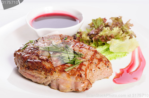 Image of Grilled steaks and vegetable salad