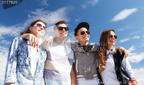 Image of group of teenagers outside