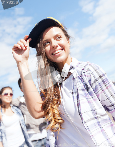 Image of teenage girl outside