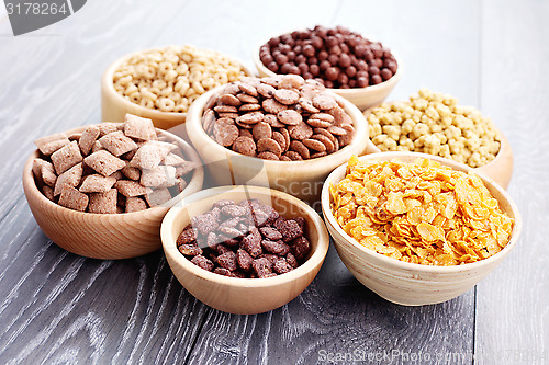 Image of lots of cereals