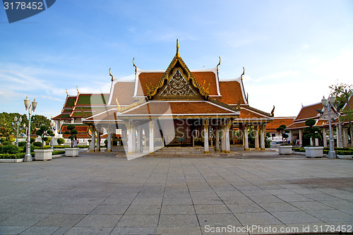 Image of gold    temple   in   bangkok  thailand incision street lamp