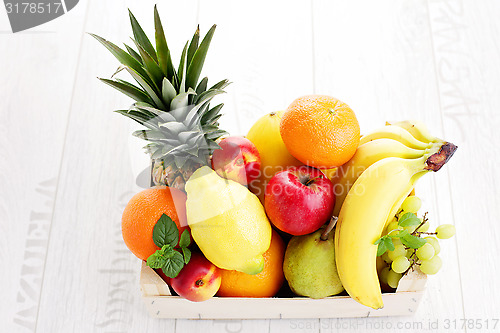 Image of box of fresh fruits