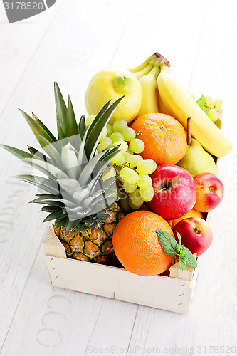 Image of box of fresh fruits