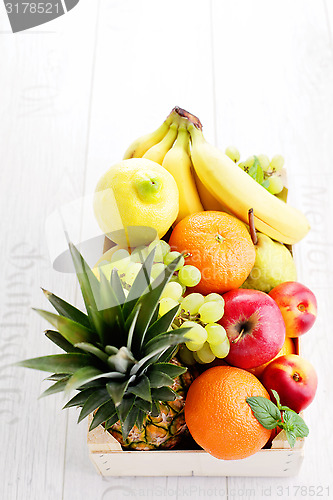 Image of box of fresh fruits