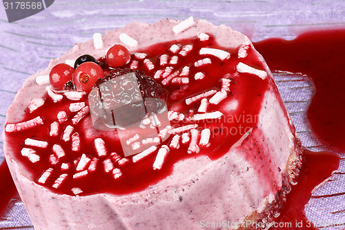 Image of Wild berries bavarian cream (bavarese)