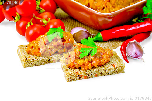 Image of Sandwich with caviar squash and red pepper