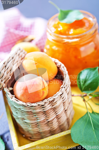 Image of apricot jam