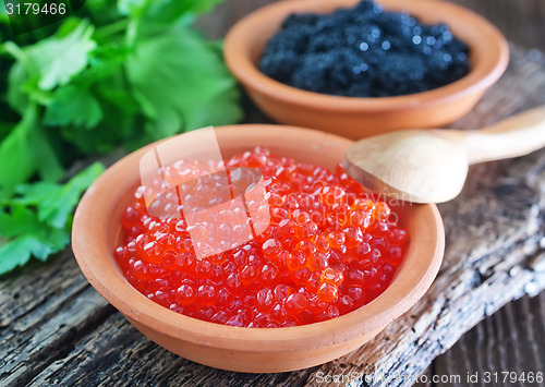 Image of black and red caviar