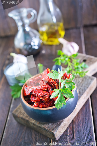 Image of dry tomato