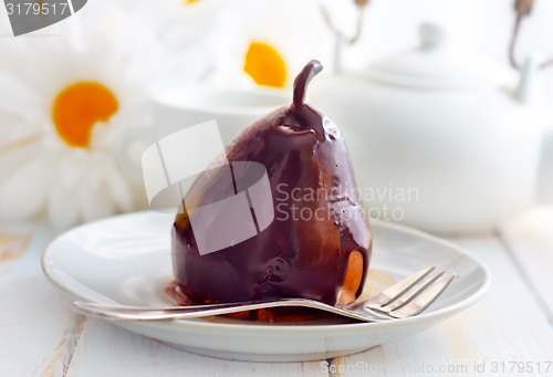 Image of pear with chocolate