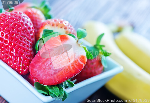 Image of banana and strawberry
