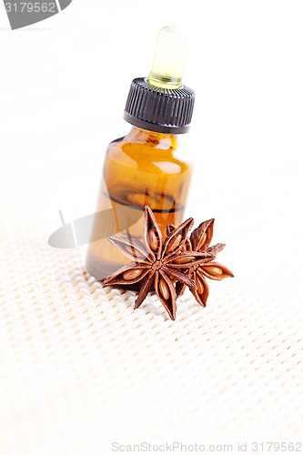 Image of anise essential oil