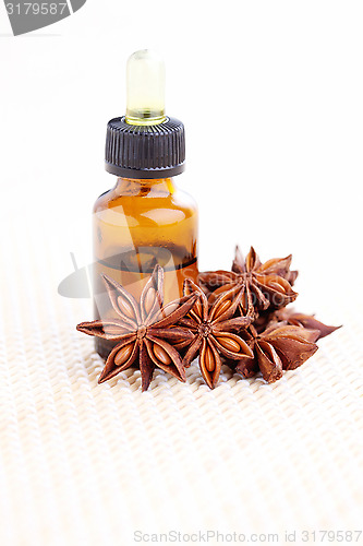 Image of anise essential oil