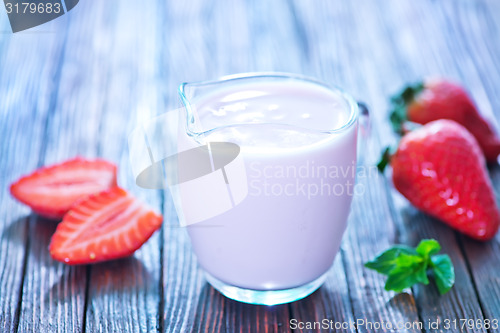 Image of strawberry yogurt