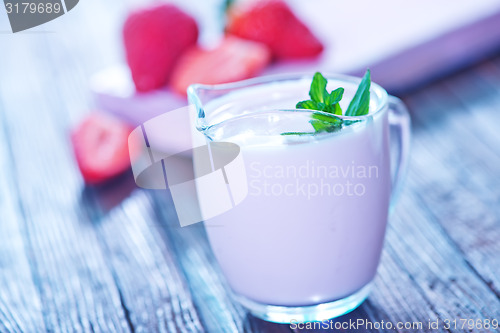 Image of strawberry yogurt