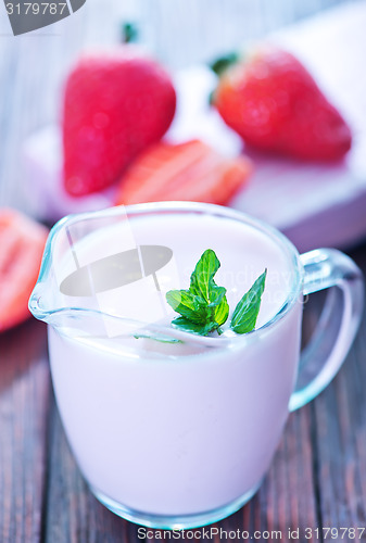 Image of strawberry yogurt