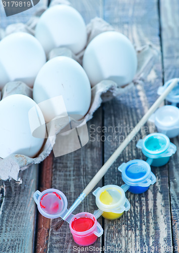 Image of eggs and paint