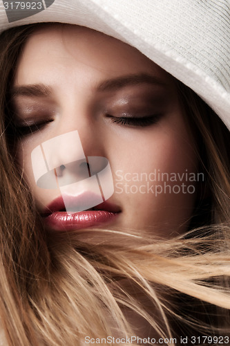 Image of Young Lady in hat